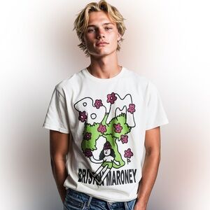 Briston Maroney Cream short sleeve Tour T-shirt Size Large